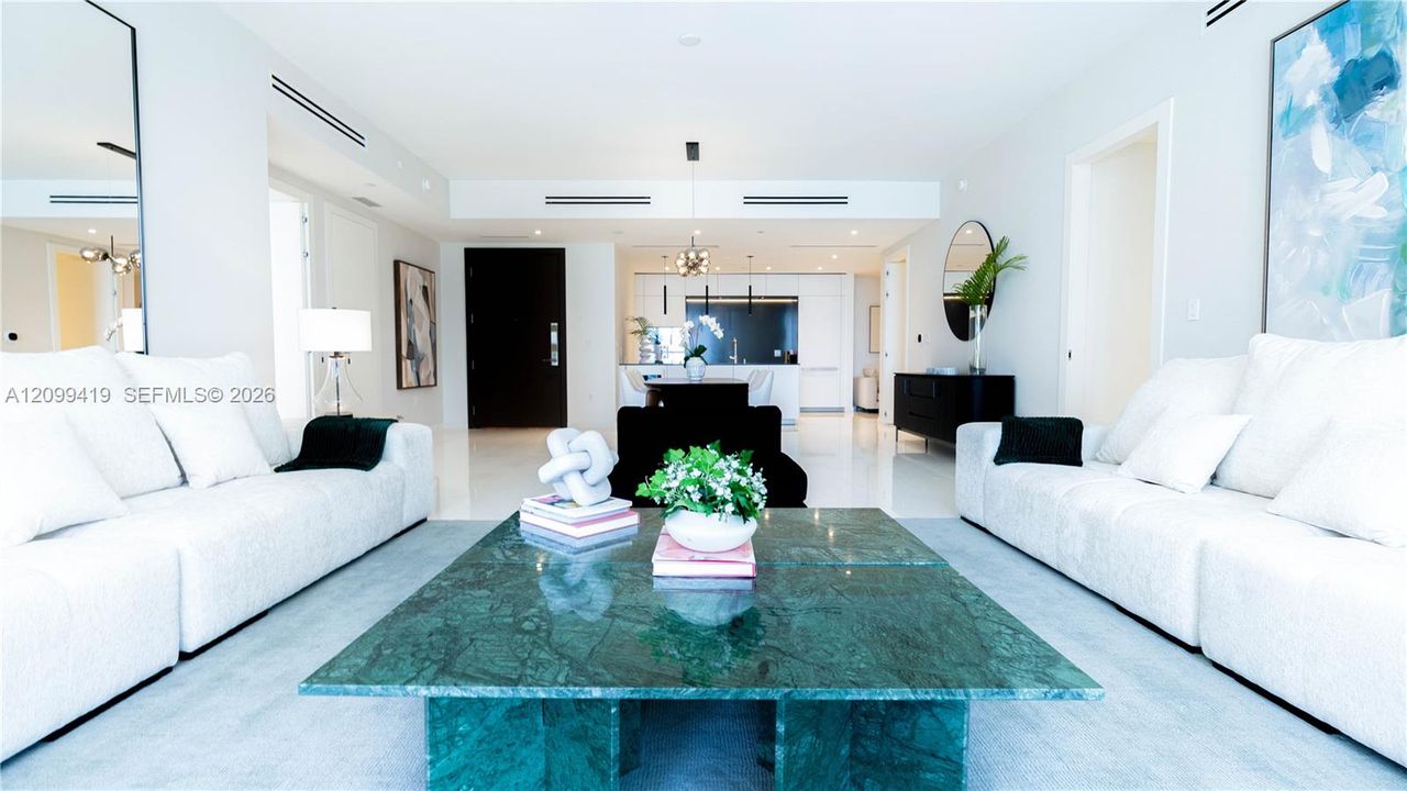 На продажу: $2,599,000 (2 спален, 3 ванн, 1675 Квадратных фут)