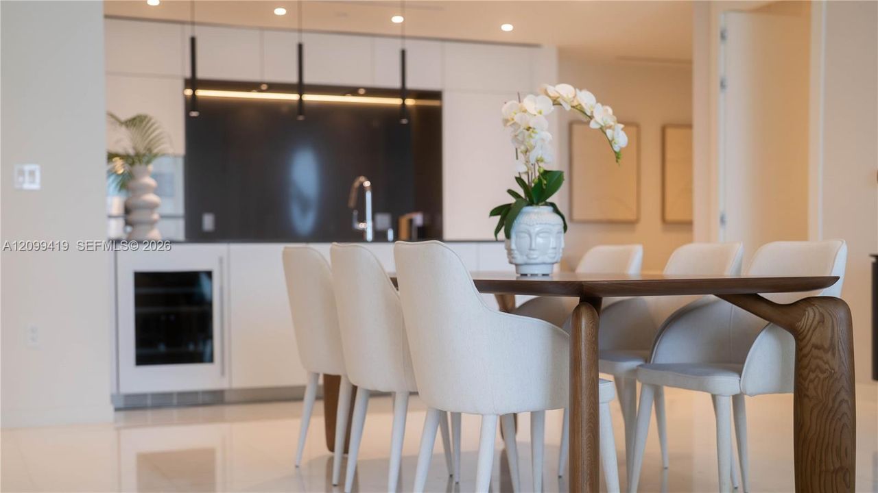 На продажу: $2,599,000 (2 спален, 3 ванн, 1675 Квадратных фут)