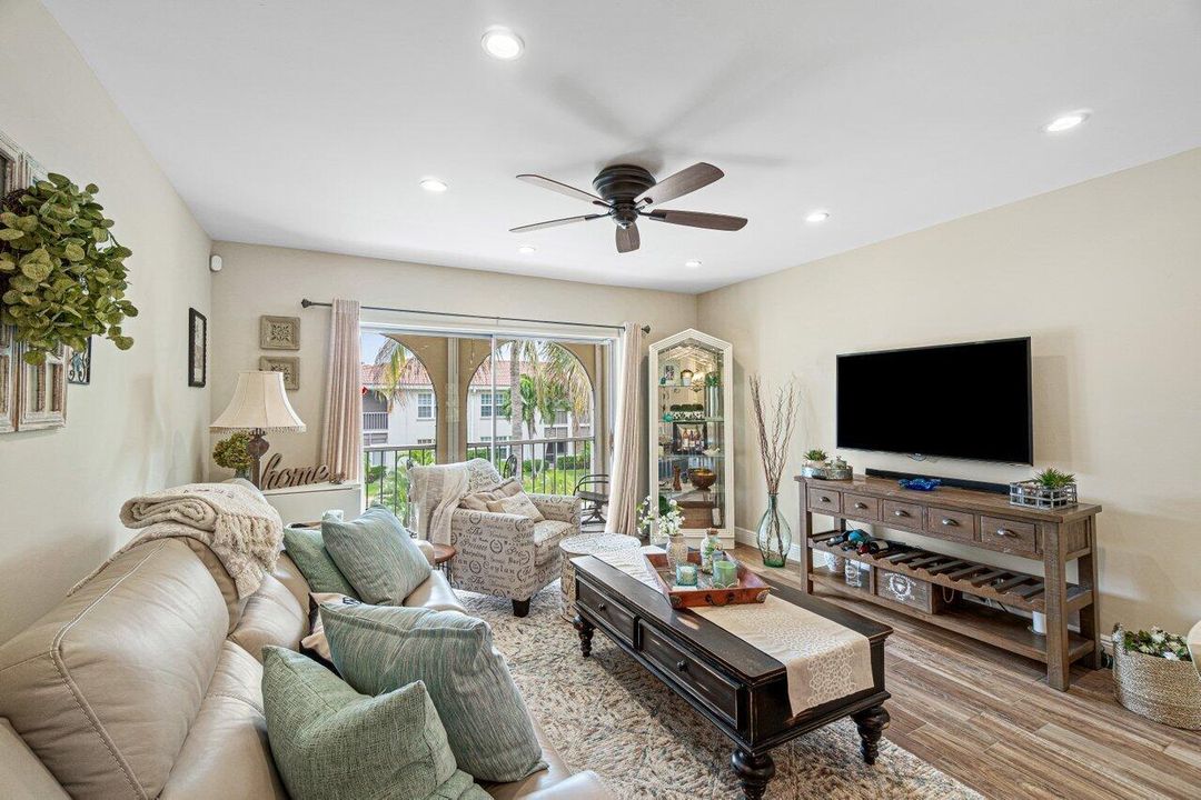015-250Northeast20thStreet-2300-Boca-FL-