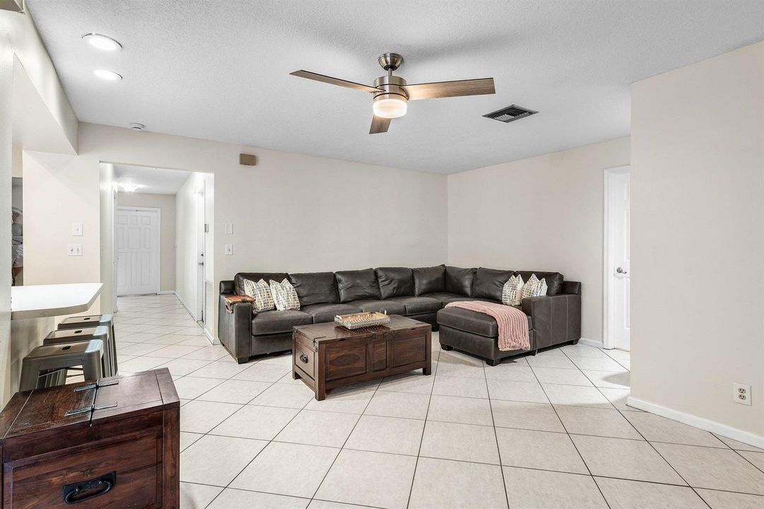 015-100SaintDavidsWay-Wellington-FL-3341