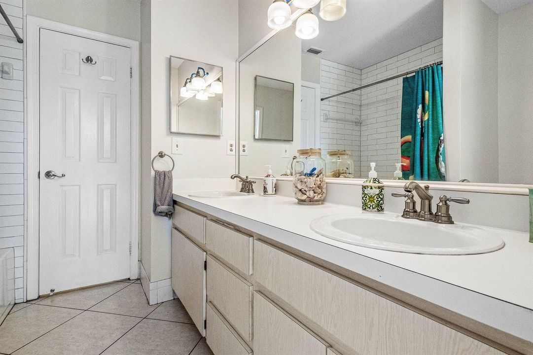 025-100SaintDavidsWay-Wellington-FL-3341