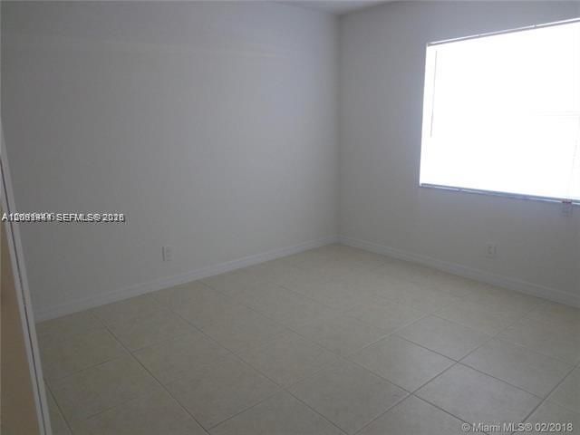 For Rent: $1,980 (2 beds, 1 baths, 1000 Square Feet)