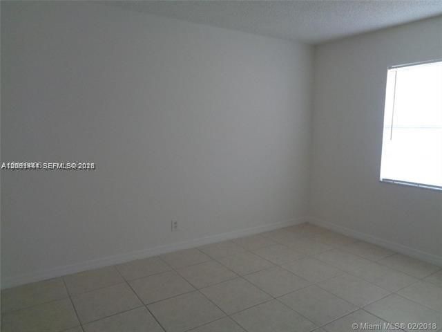 For Rent: $1,980 (2 beds, 1 baths, 1000 Square Feet)