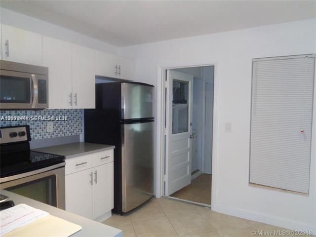 For Rent: $1,980 (2 beds, 1 baths, 1000 Square Feet)