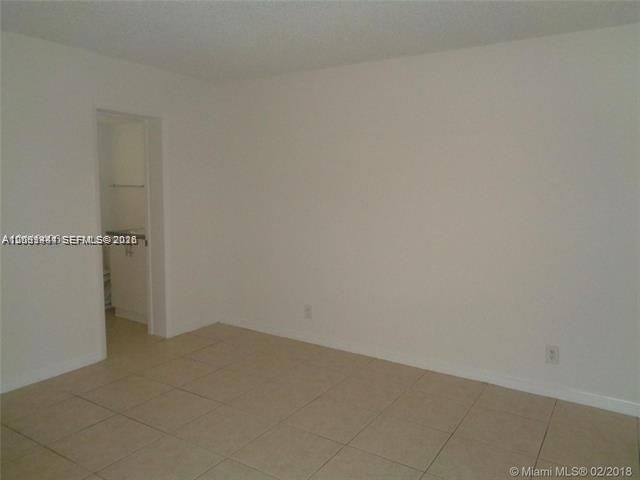 For Rent: $1,980 (2 beds, 1 baths, 1000 Square Feet)
