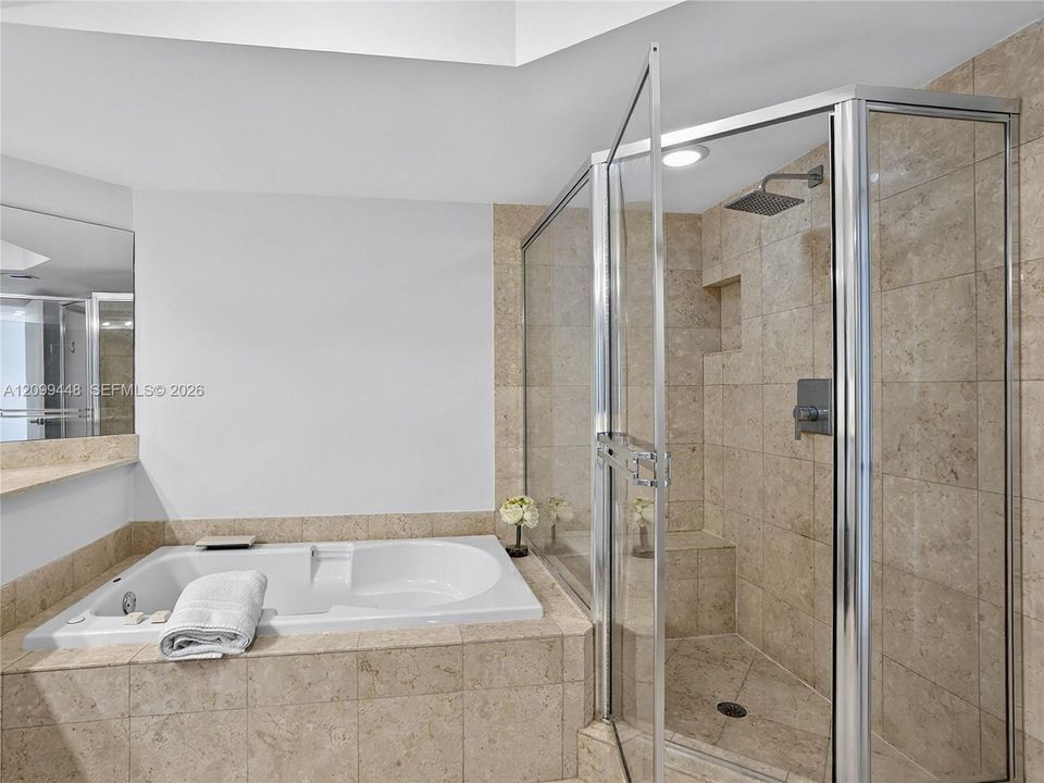 На продажу: $790,000 (2 спален, 2 ванн, 1696 Квадратных фут)