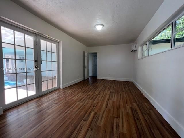 En Renta: $3,840 (4 camas, 2 baños, 1549 Pies cuadrados)