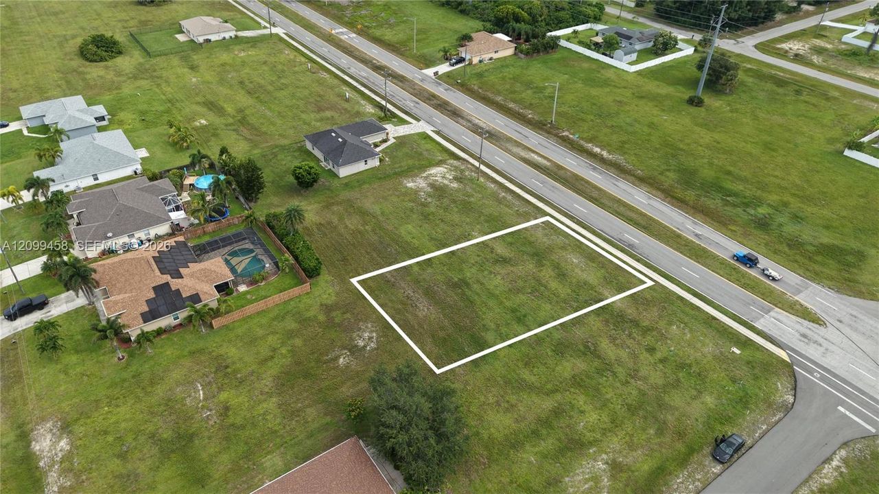 待售: $50,000 (0.23 acres)
