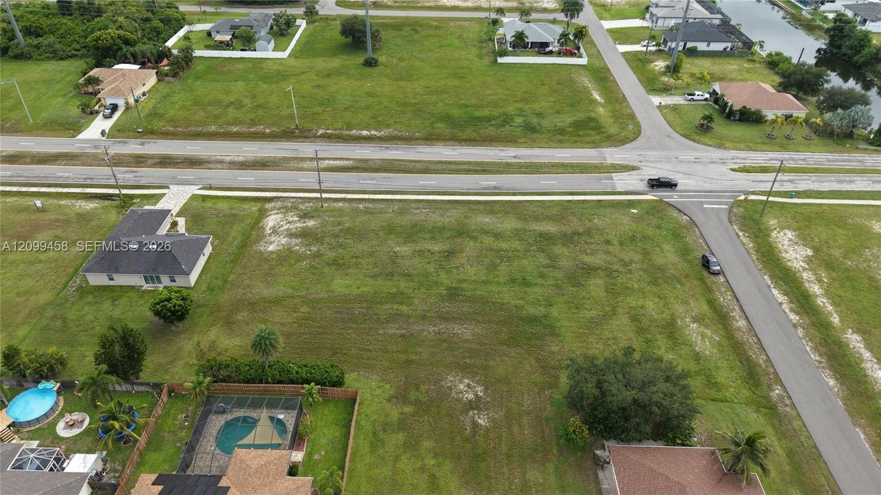 待售: $50,000 (0.23 acres)