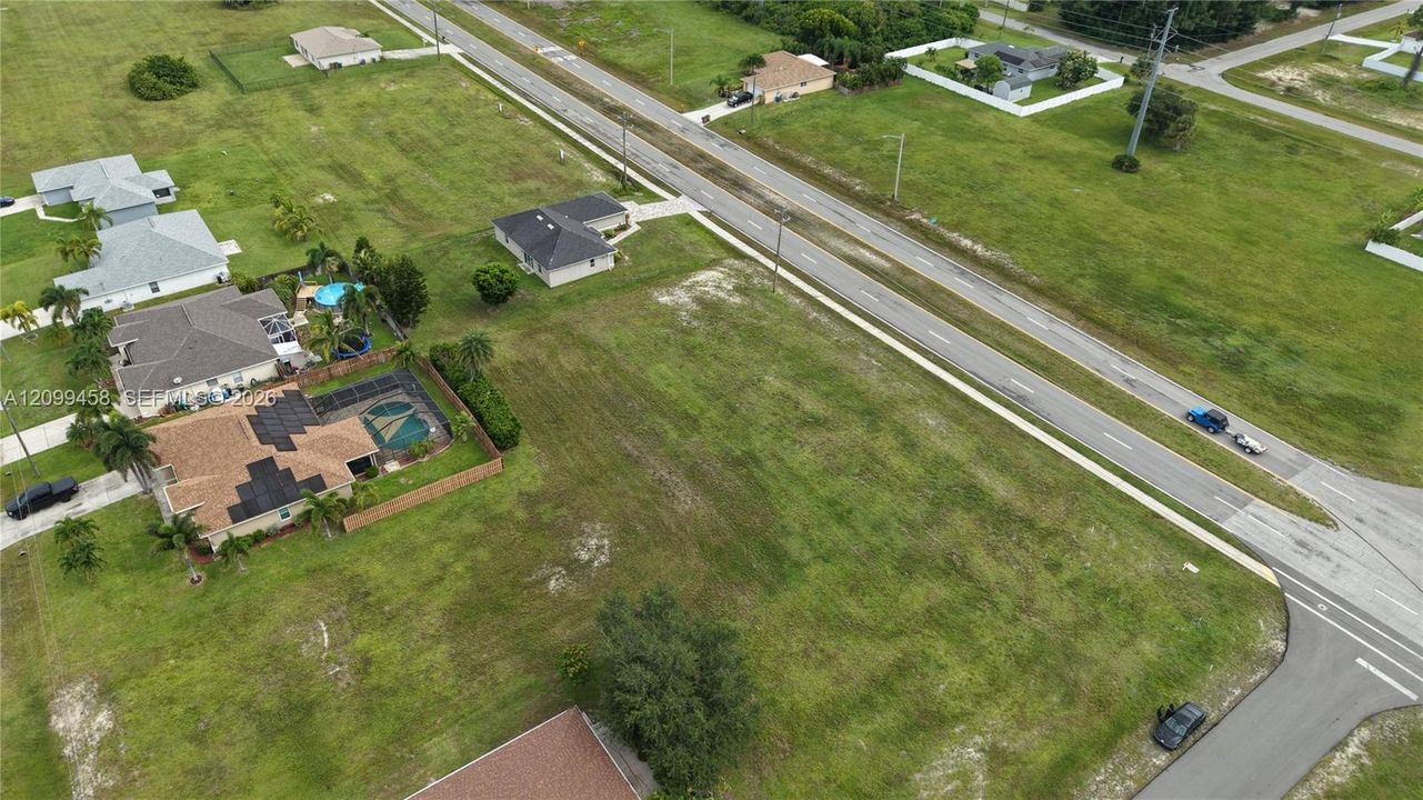 待售: $50,000 (0.23 acres)