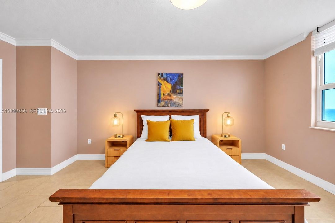 В аренду: $3,600 (2 спален, 2 ванн, 1200 Квадратных фут)