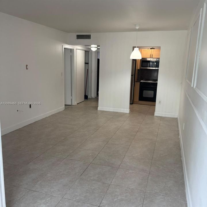 For Rent: $1,600 (1 beds, 1 baths, 536 Square Feet)