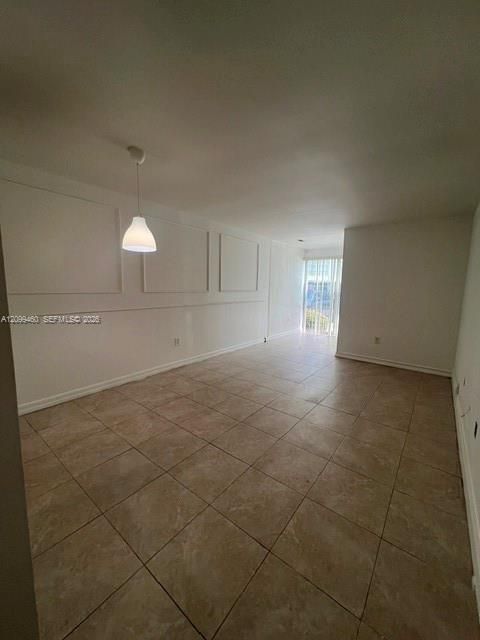 For Rent: $1,600 (1 beds, 1 baths, 536 Square Feet)