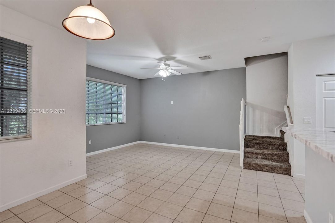 For Rent: $2,200 (3 beds, 2 baths, 1481 Square Feet)