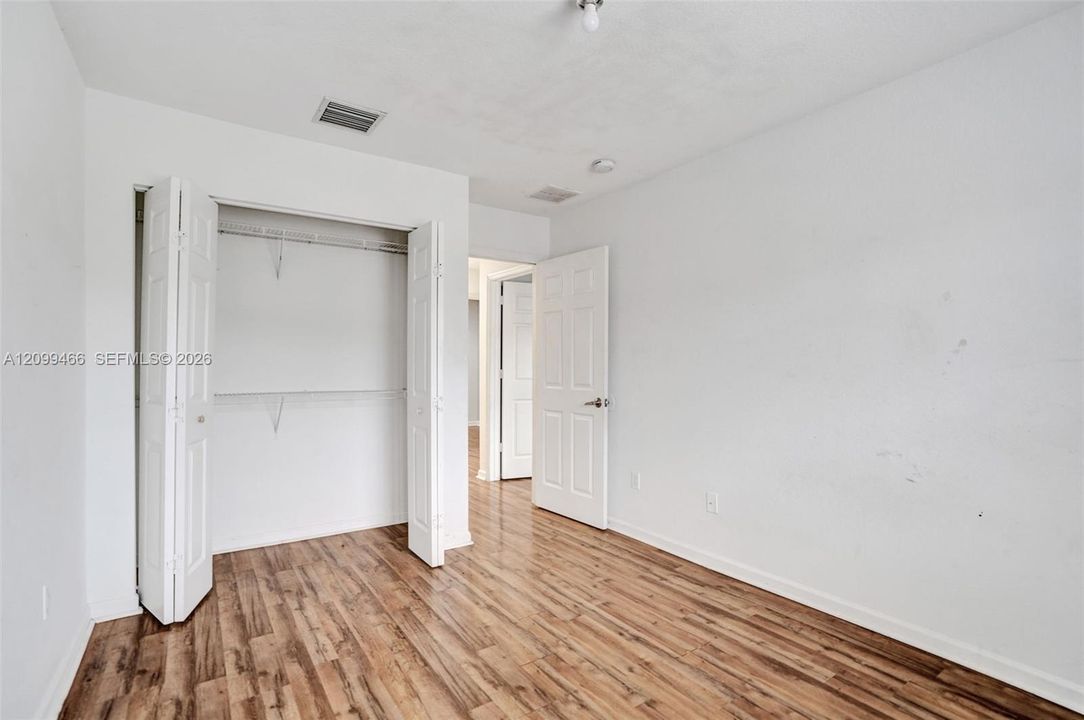 For Rent: $2,200 (3 beds, 2 baths, 1481 Square Feet)