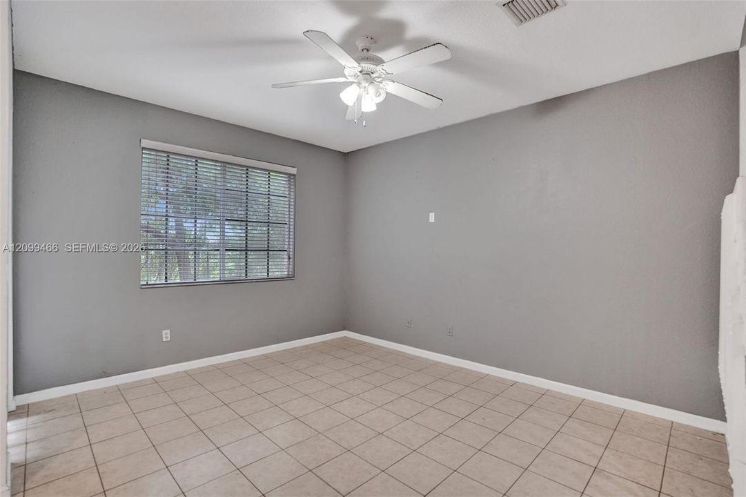 For Rent: $2,200 (3 beds, 2 baths, 1481 Square Feet)