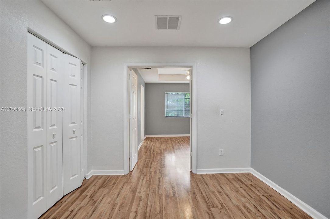 For Rent: $2,200 (3 beds, 2 baths, 1481 Square Feet)
