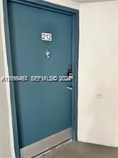 В аренду: $1,900 (1 спален, 1 ванн, 796 Квадратных фут)