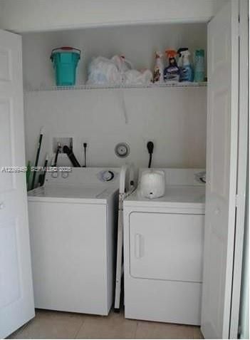 For Rent: $2,300 (2 beds, 2 baths, 1280 Square Feet)