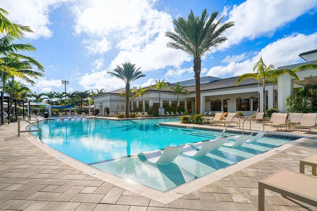 092-20417GrandCascadeAvenue-BocaRaton-FL
