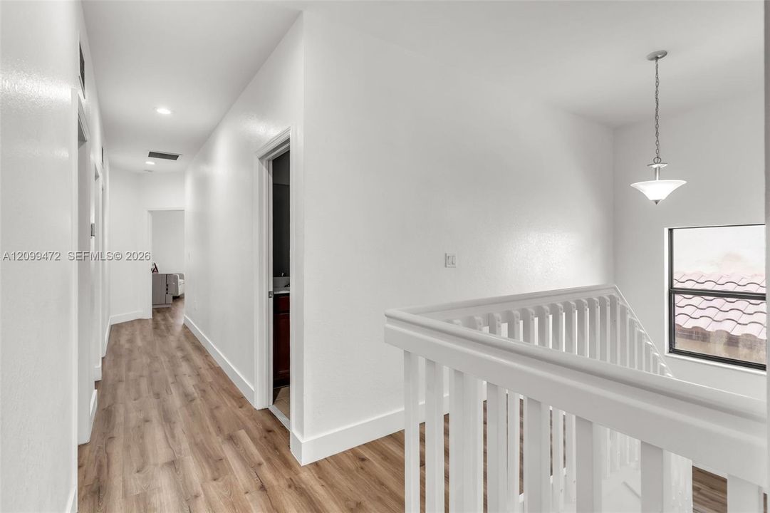 En Renta: $3,990 (5 camas, 2 baños, 2568 Pies cuadrados)