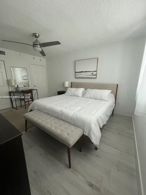 For Rent: $3,000 (2 beds, 2 baths, 930 Square Feet)