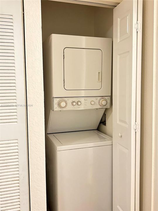 WASHER/DRYER