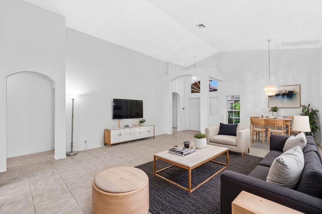 9193-Cove-Point-Cir-(8) - 7