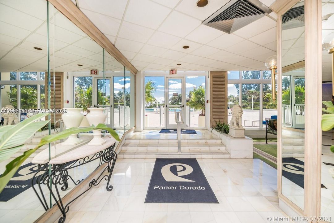 Entrance to pool deck and beach