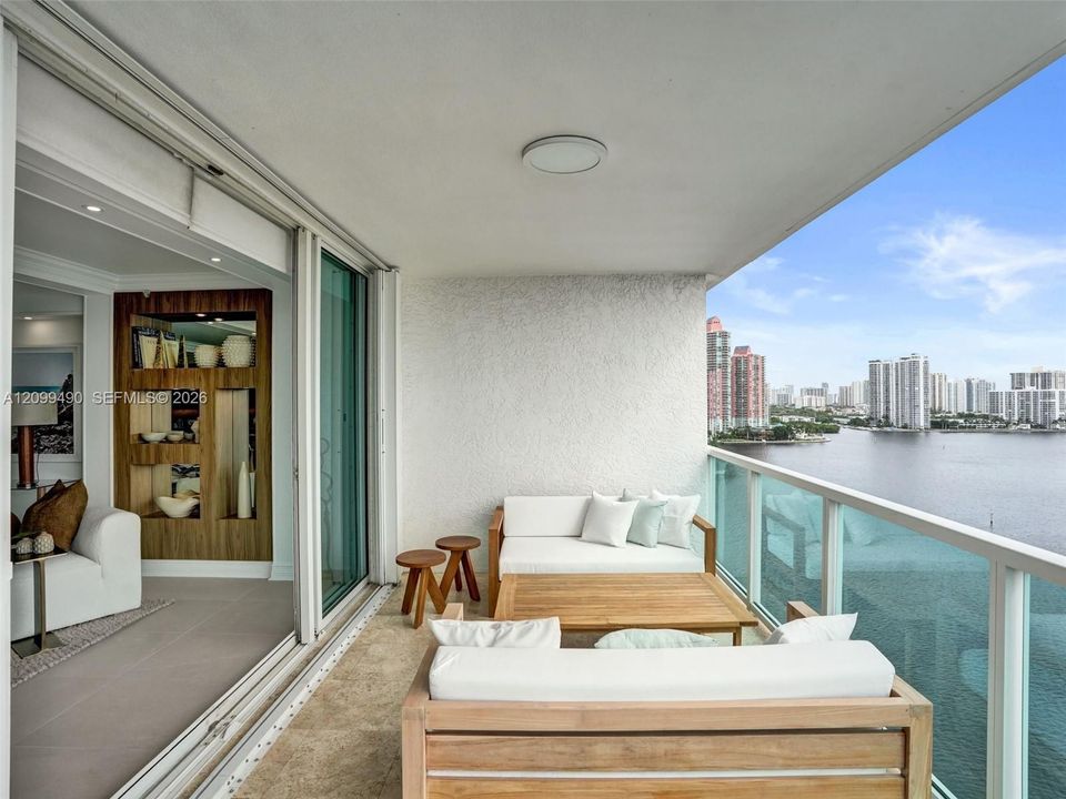 En Venta: $2,300,000 (3 camas, 3 baños, 3274 Pies cuadrados)