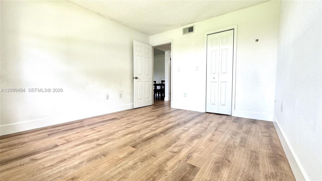For Rent: $1,900 (1 beds, 1 baths, 586 Square Feet)