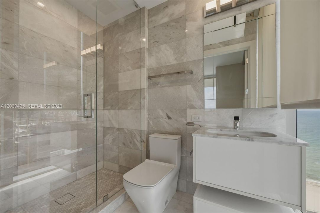 Fourth en-suite bedroom.