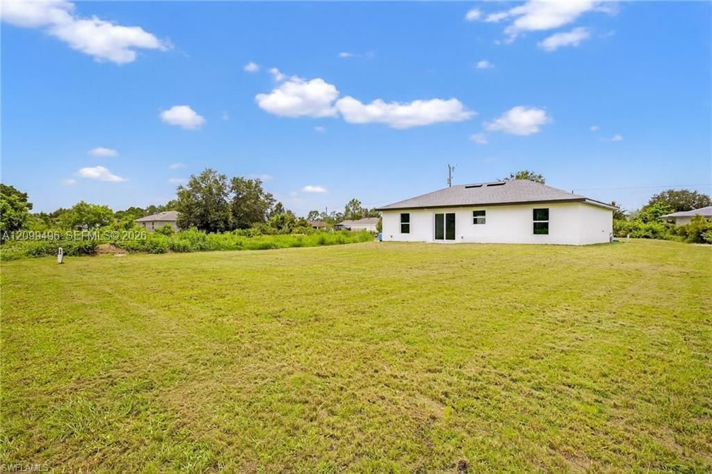 На продажу: $264,998 (3 спален, 2 ванн, 1250 Квадратных фут)