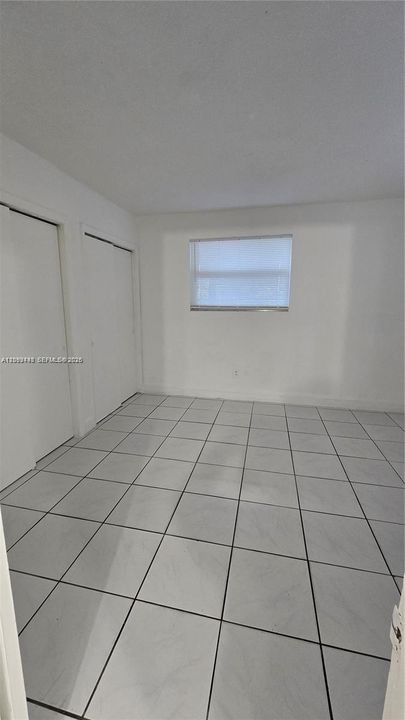 В аренду: $1,400 (1 спален, 1 ванн, 650 Квадратных фут)