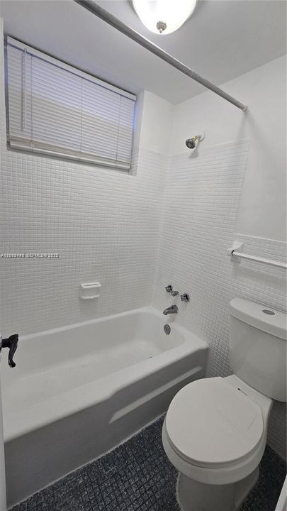 В аренду: $1,400 (1 спален, 1 ванн, 650 Квадратных фут)