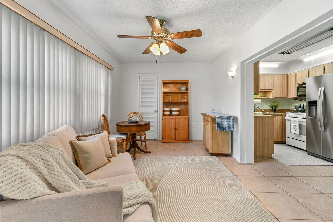 12229ColonyAve Den or Florida Room 4