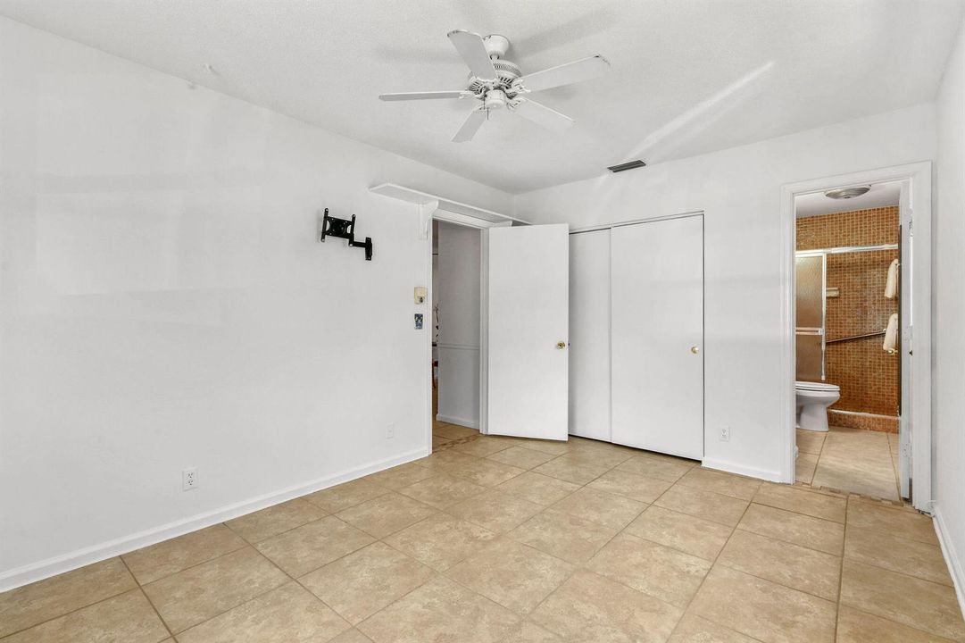 12229ColonyAve Master Bedroom and privat