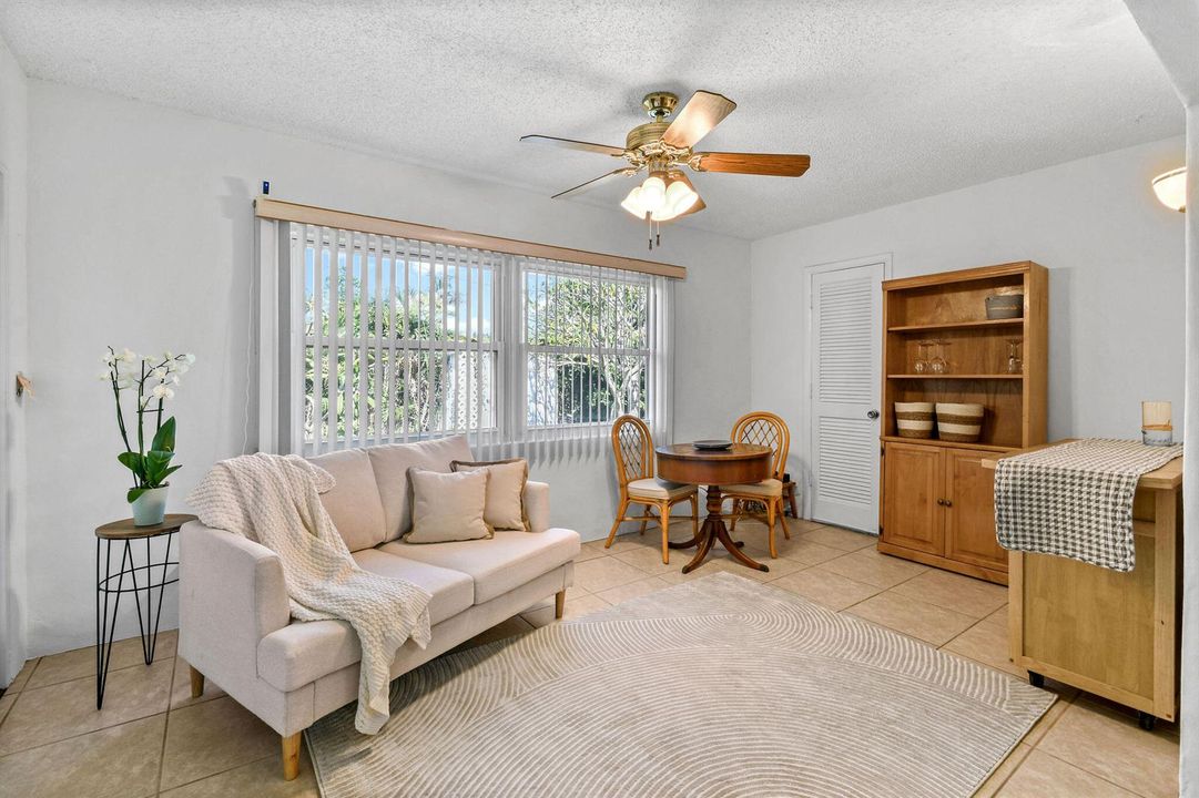 12229ColonyAve Den or Florida Room 2