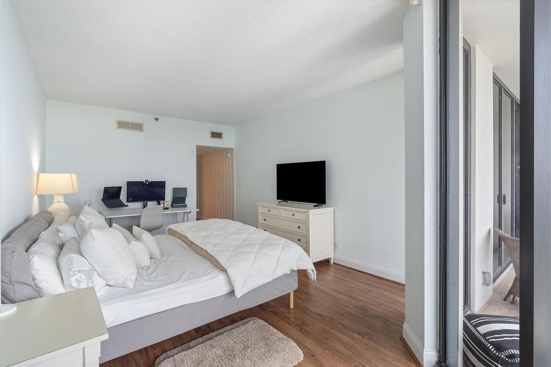 20-1300 S Ocean Blvd Apt 705 Pompano Bea