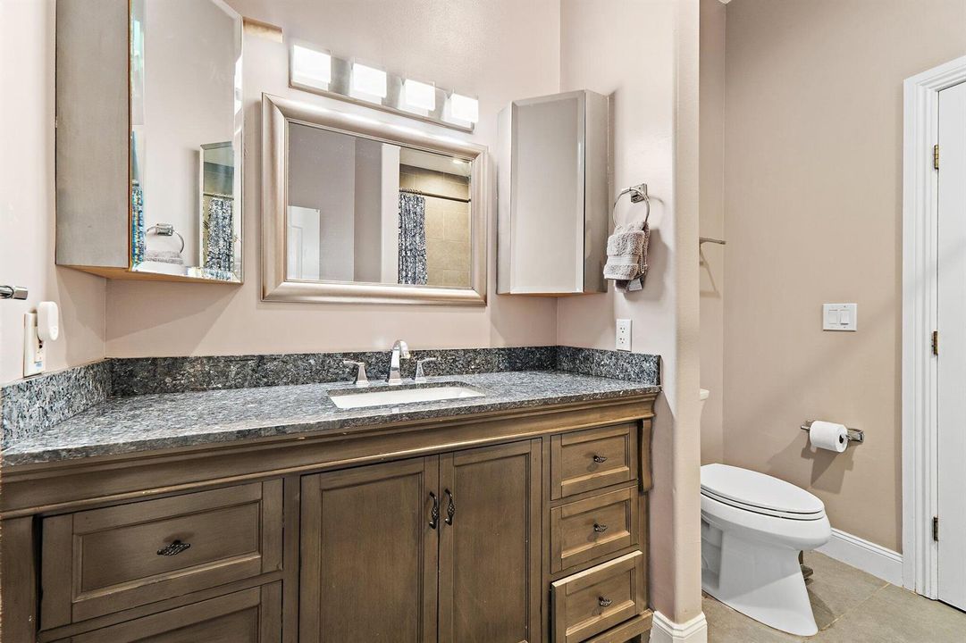 2nd Bathroom