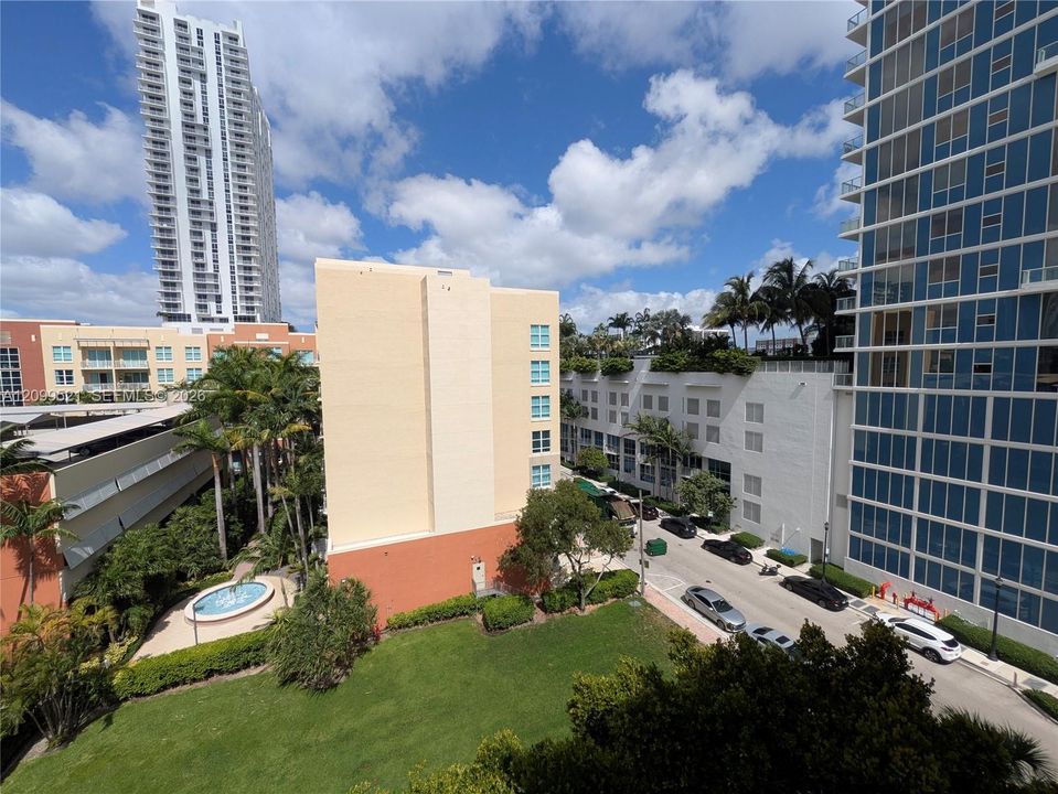 For Rent: $3,750 (2 beds, 2 baths, 1202 Square Feet)