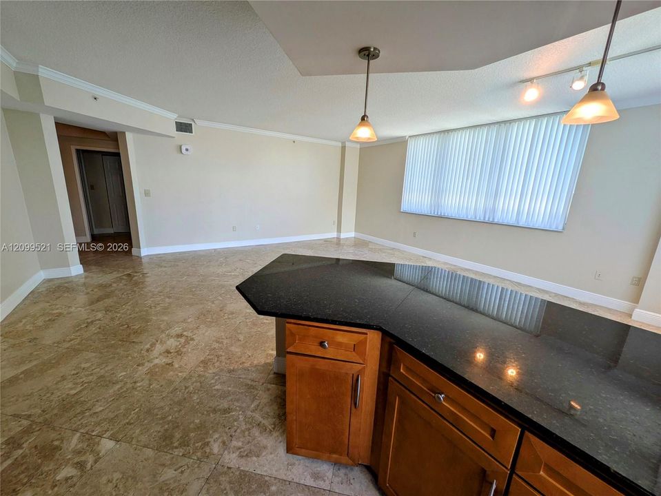For Rent: $3,750 (2 beds, 2 baths, 1202 Square Feet)