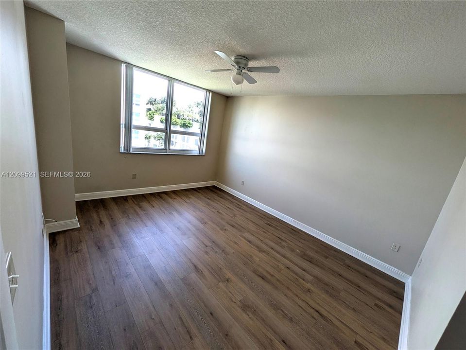 For Rent: $3,750 (2 beds, 2 baths, 1202 Square Feet)