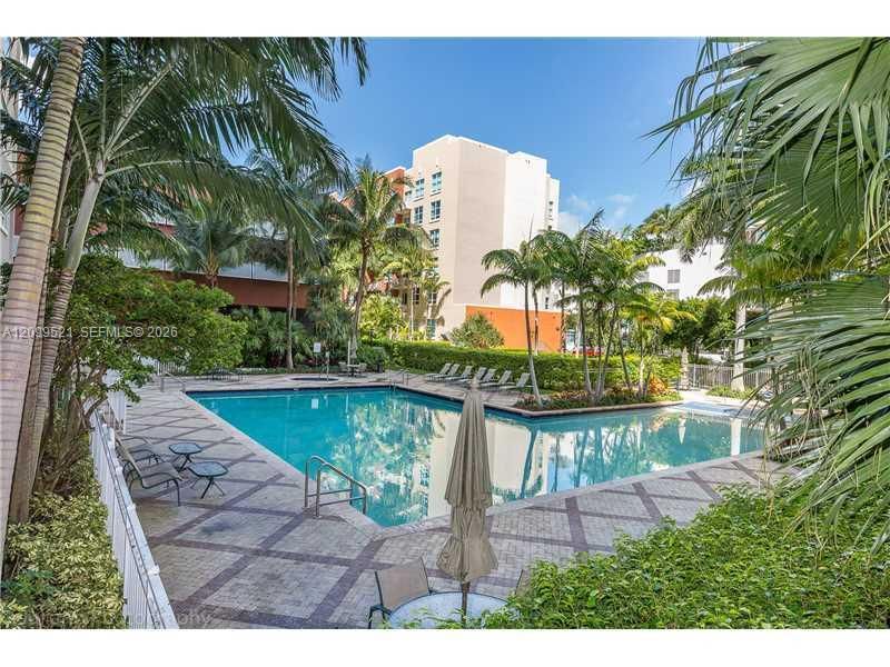 For Rent: $3,750 (2 beds, 2 baths, 1202 Square Feet)