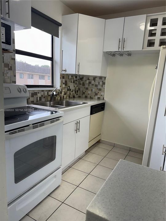 В аренду: $1,900 (1 спален, 1 ванн, 605 Квадратных фут)