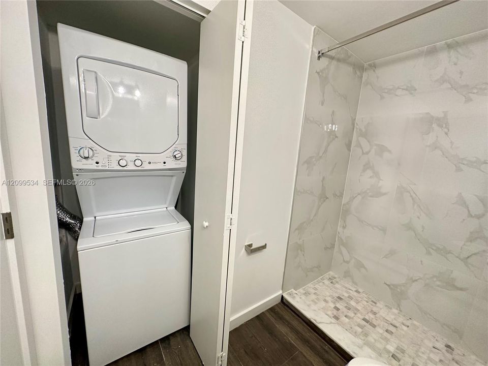В аренду: $2,350 (1 спален, 1 ванн, 514 Квадратных фут)