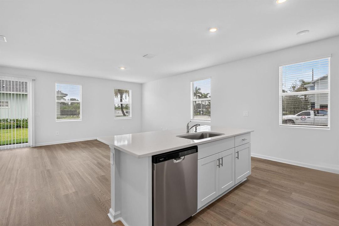 17-web-or-mls-5P1A2772