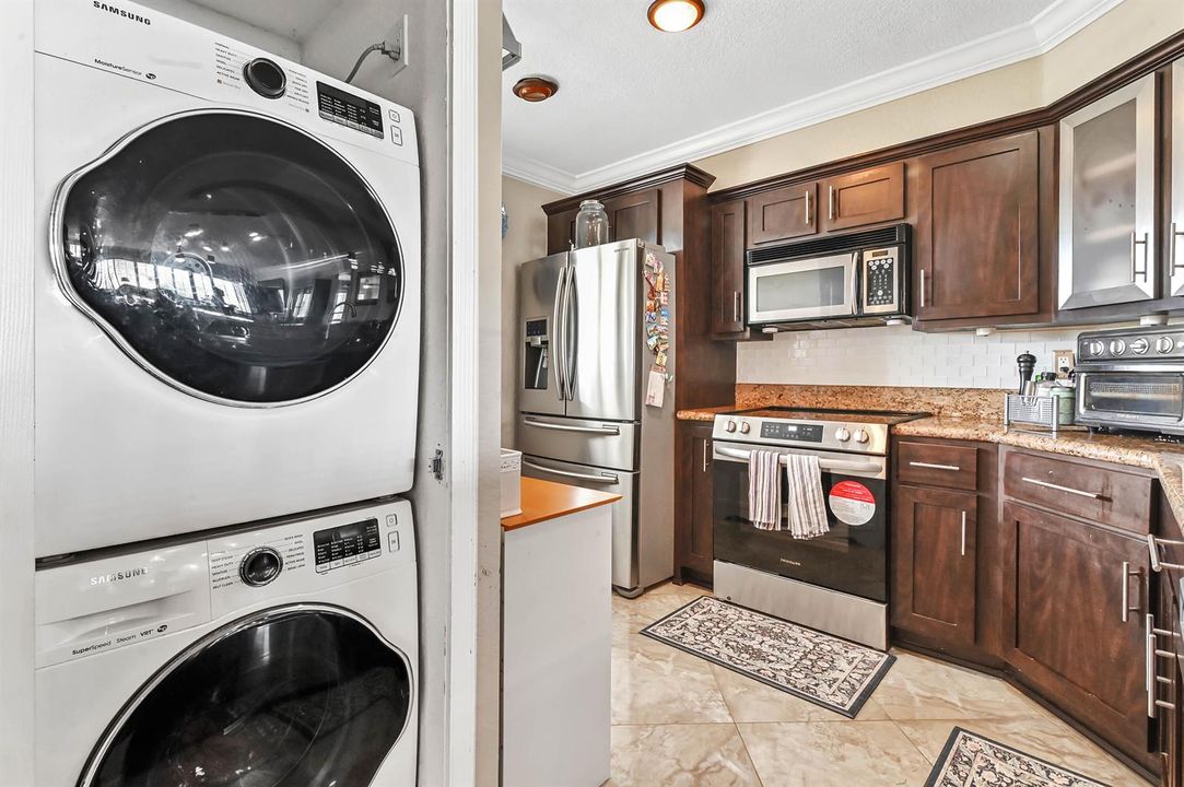 10 Kitchen laundry 05