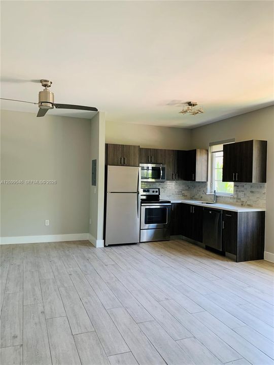 For Rent: $1,900 (0 beds, 1 baths, 400 Square Feet)