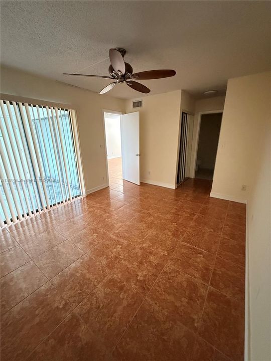 В аренду: $1,995 (2 спален, 2 ванн, 820 Квадратных фут)
